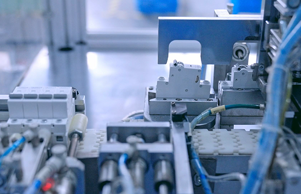 “電弧故障檢測器（AFDD）”：如何預(yù)防串聯(lián)型電弧火災(zāi)？