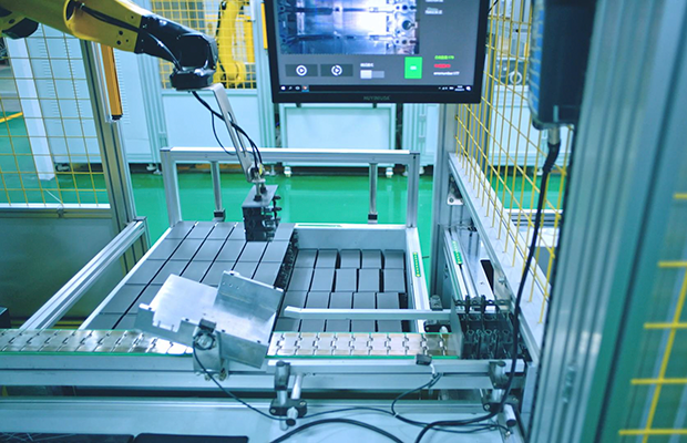 一秒讀懂?dāng)嗦菲饕?guī)格：銘牌參數(shù)全面解讀指南