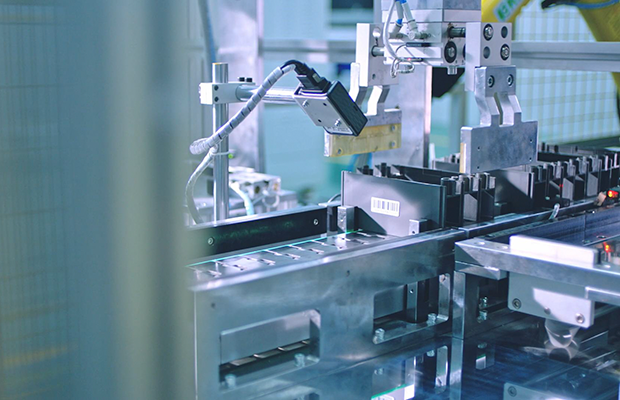 “自由脫扣”機(jī)制：為何在故障時(shí)即使手動(dòng)也合不上閘？