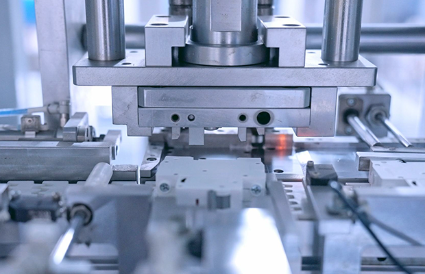 “感應(yīng)電”干擾：為何有時(shí)電筆測(cè)電會(huì)“謊報(bào)軍情”？