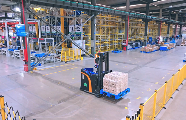 “母線槽插接箱”中的專用斷路器有何特殊設(shè)計(jì)？