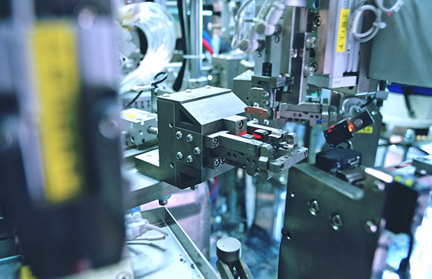 “直流斷路器的極性”接反，會(huì)導(dǎo)致怎樣的嚴(yán)重后果？