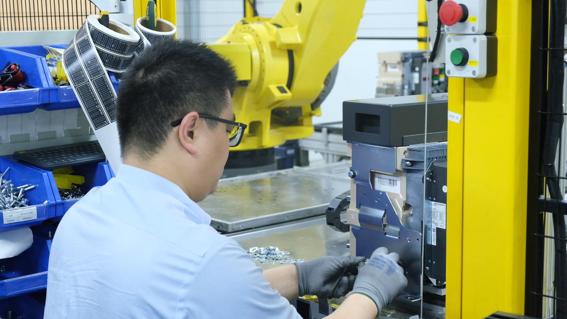  “數(shù)字孿生”技術(shù)如何在斷路器全生命周期中應(yīng)用？