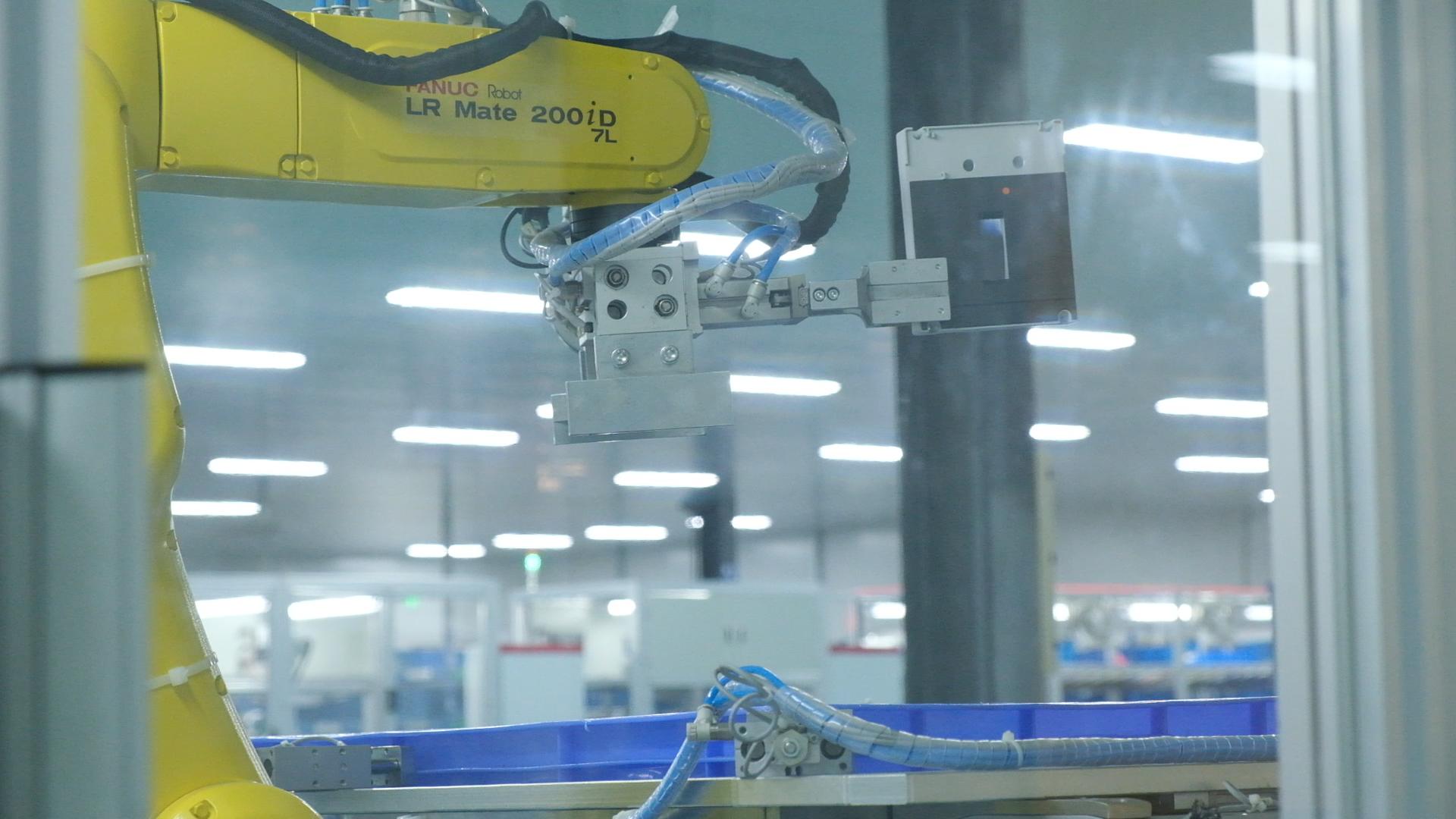 “自適應(yīng)保護(hù)”：斷路器如何根據(jù)系統(tǒng)狀態(tài)調(diào)整參數(shù)？